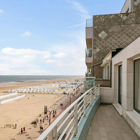 Huswell - Panoramic Seaview Apartment In 'T Zoute Кнокке-Хейст Экстерьер фото