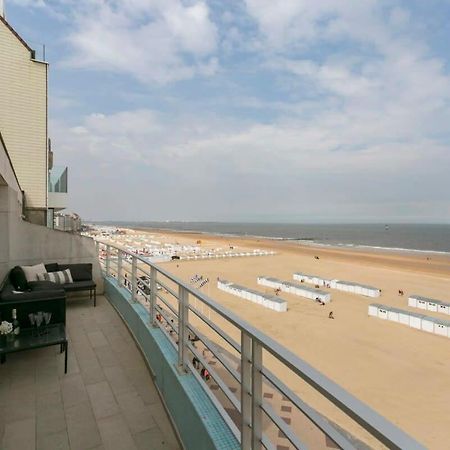 Huswell - Panoramic Seaview Apartment In 'T Zoute Кнокке-Хейст Экстерьер фото