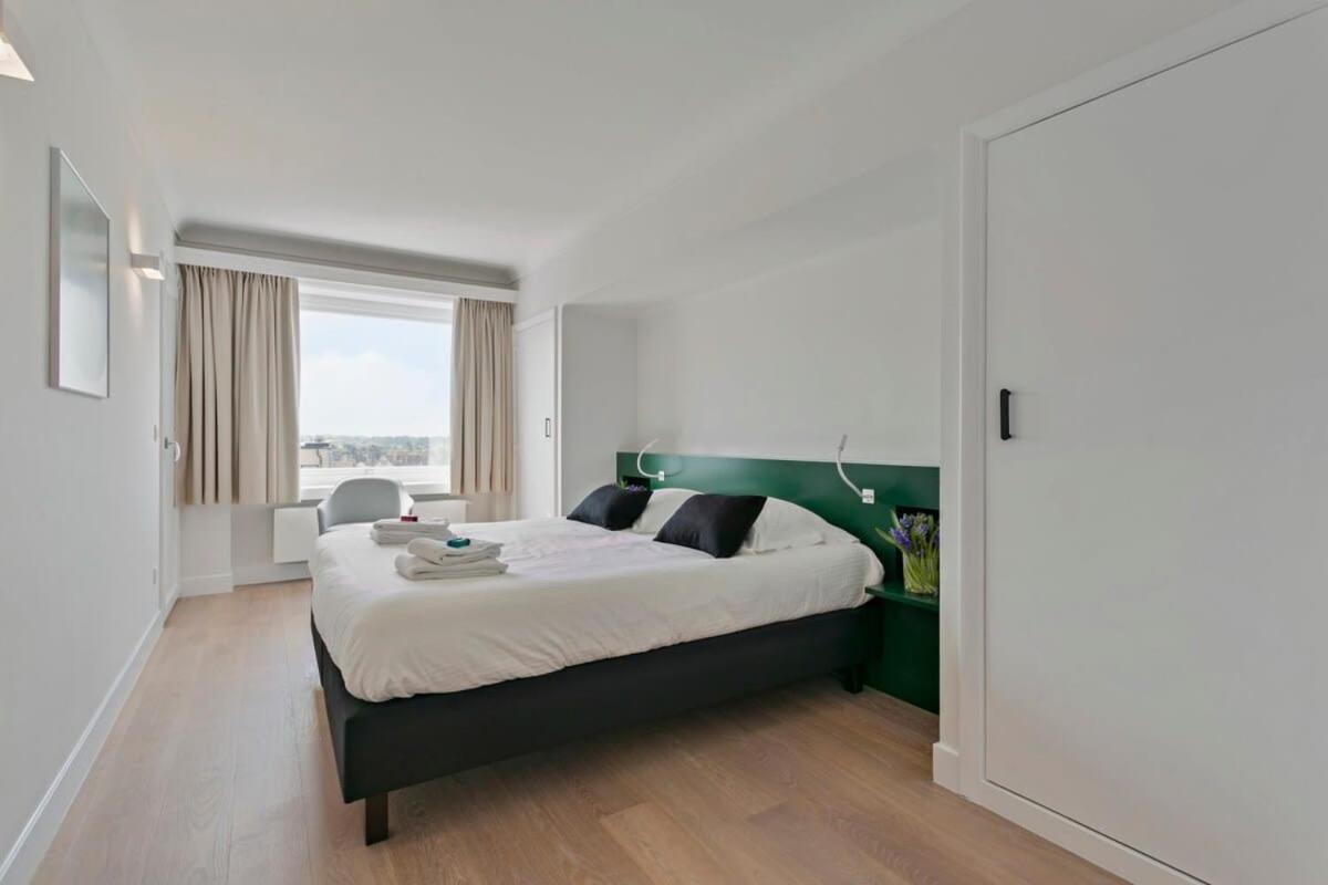 Huswell - Panoramic Seaview Apartment In 'T Zoute Кнокке-Хейст Экстерьер фото