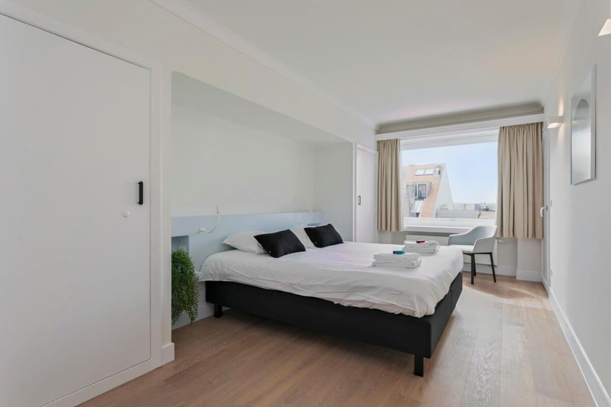 Huswell - Panoramic Seaview Apartment In 'T Zoute Кнокке-Хейст Экстерьер фото